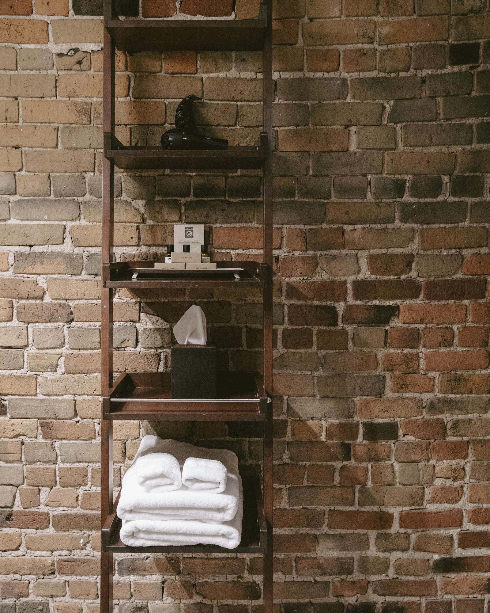 Inn Du Vieux Port By Gray Collection