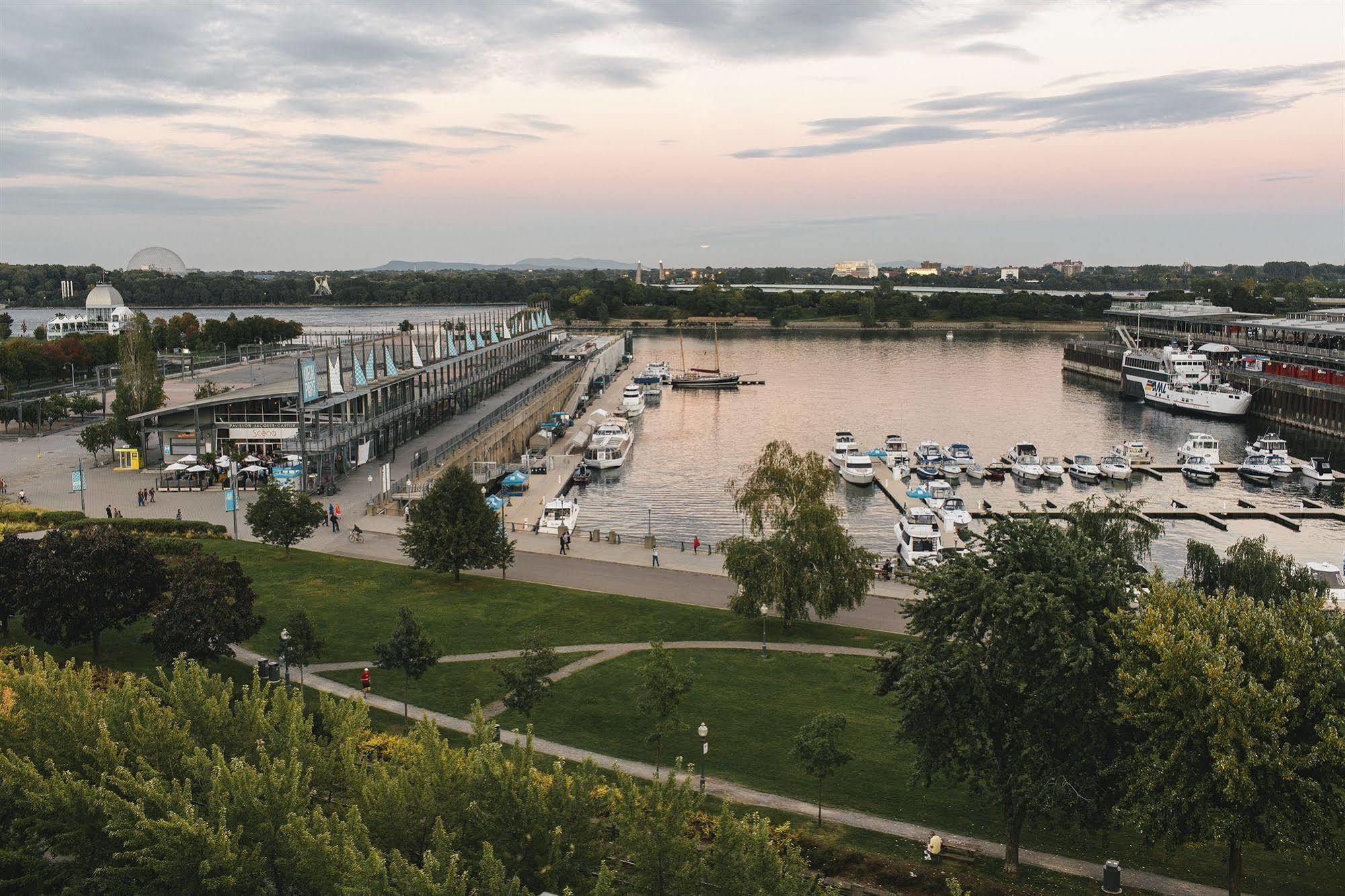 Du Vieux Port By Gray Collection Inn 4*