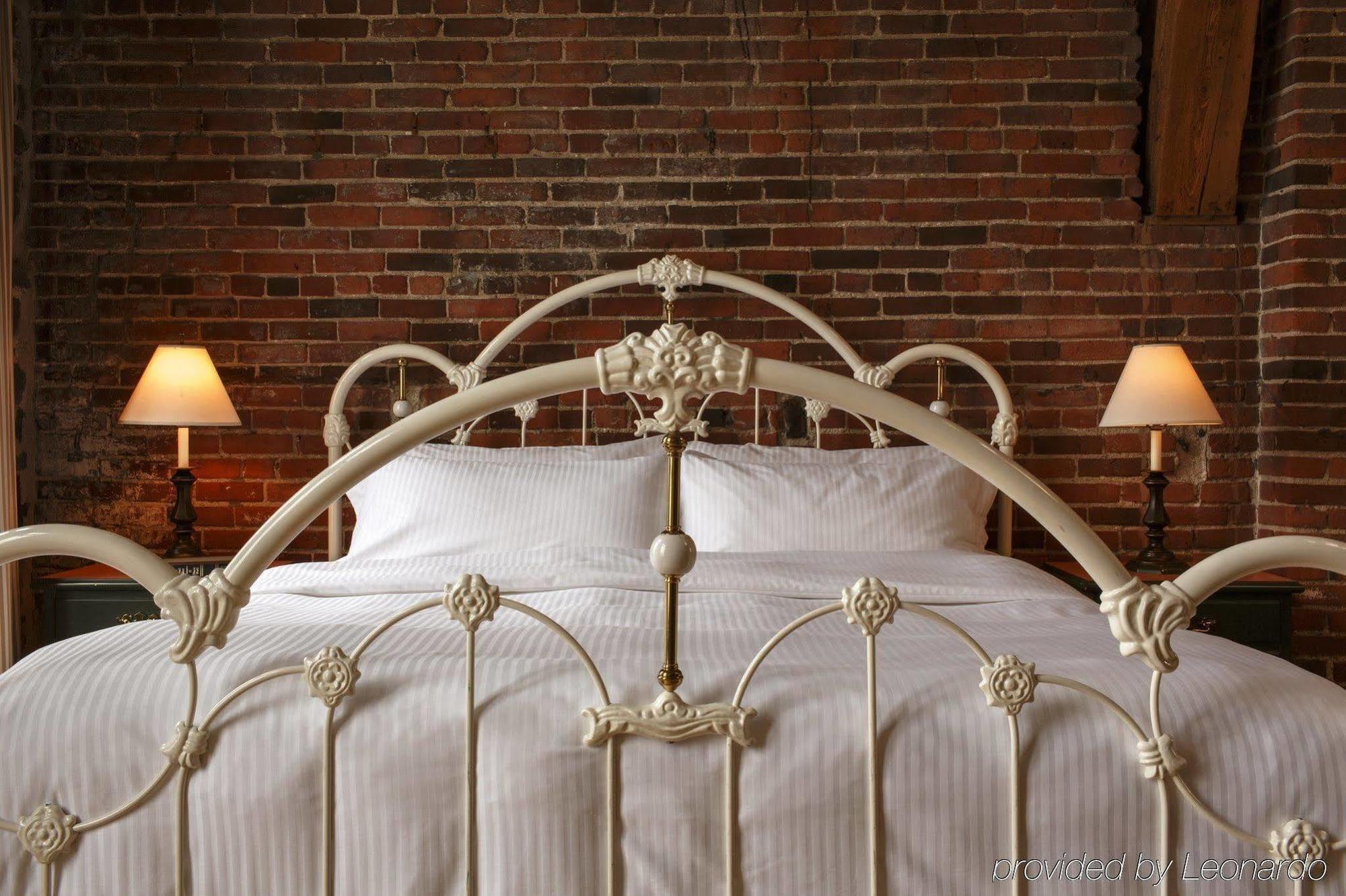 Du Vieux Port By Gray Collection Inn